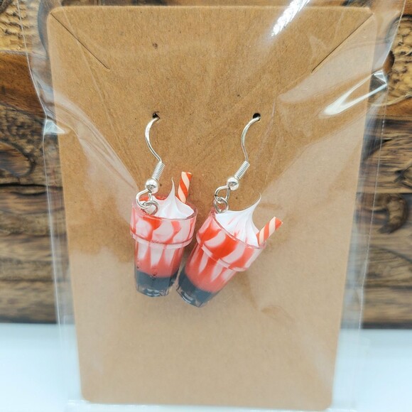 3D Milkshake Earrings - Picture 1 of 2
